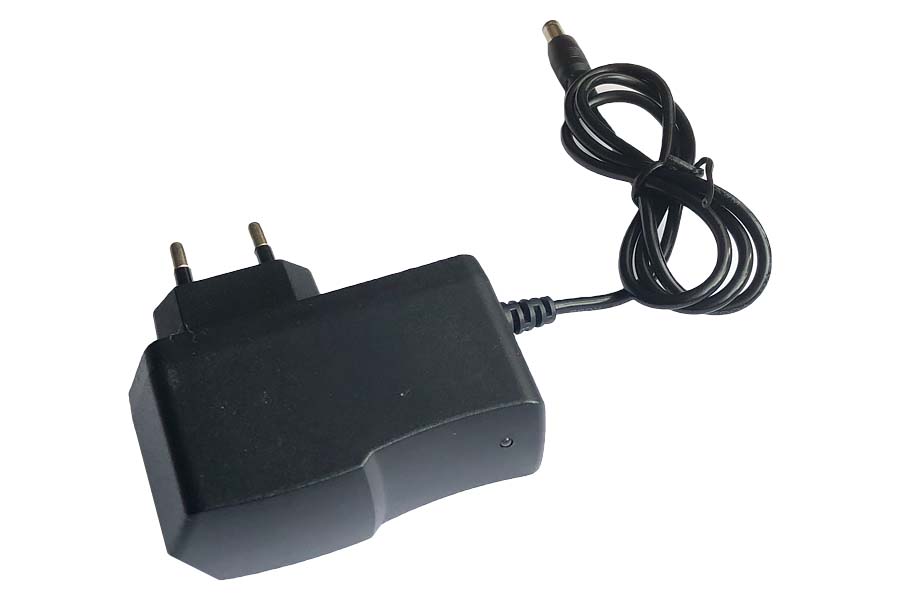 Зарядний для шурупокрутів 12V Li-ion
